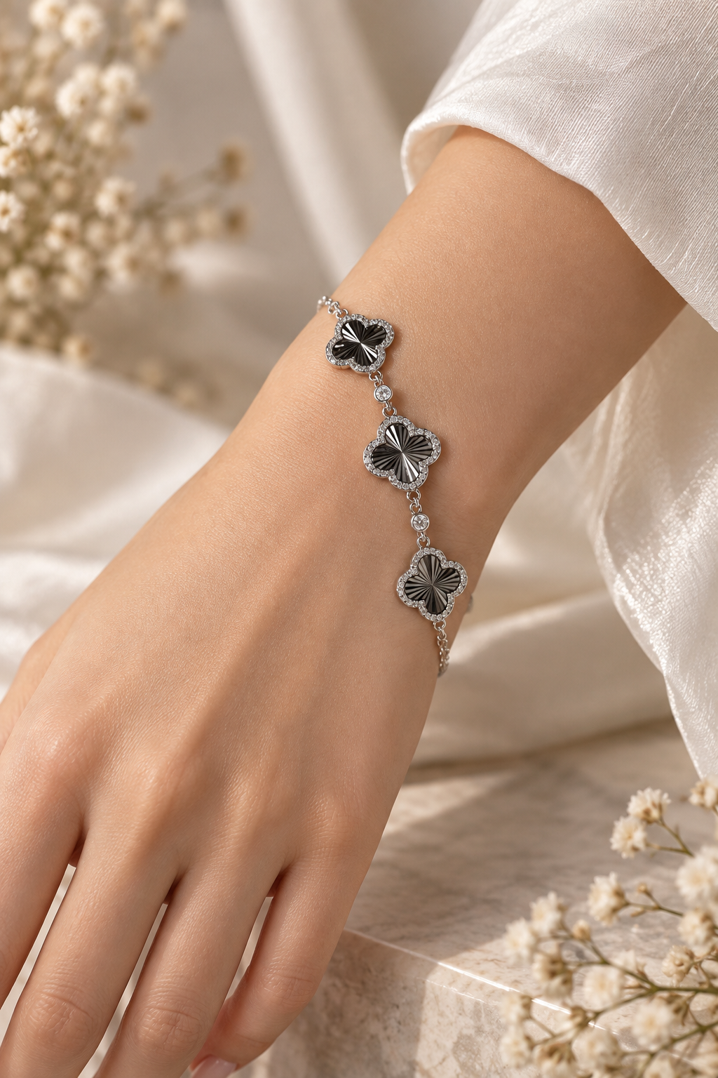 Enchanted Clover Pave 92.5 Silver Bracelet